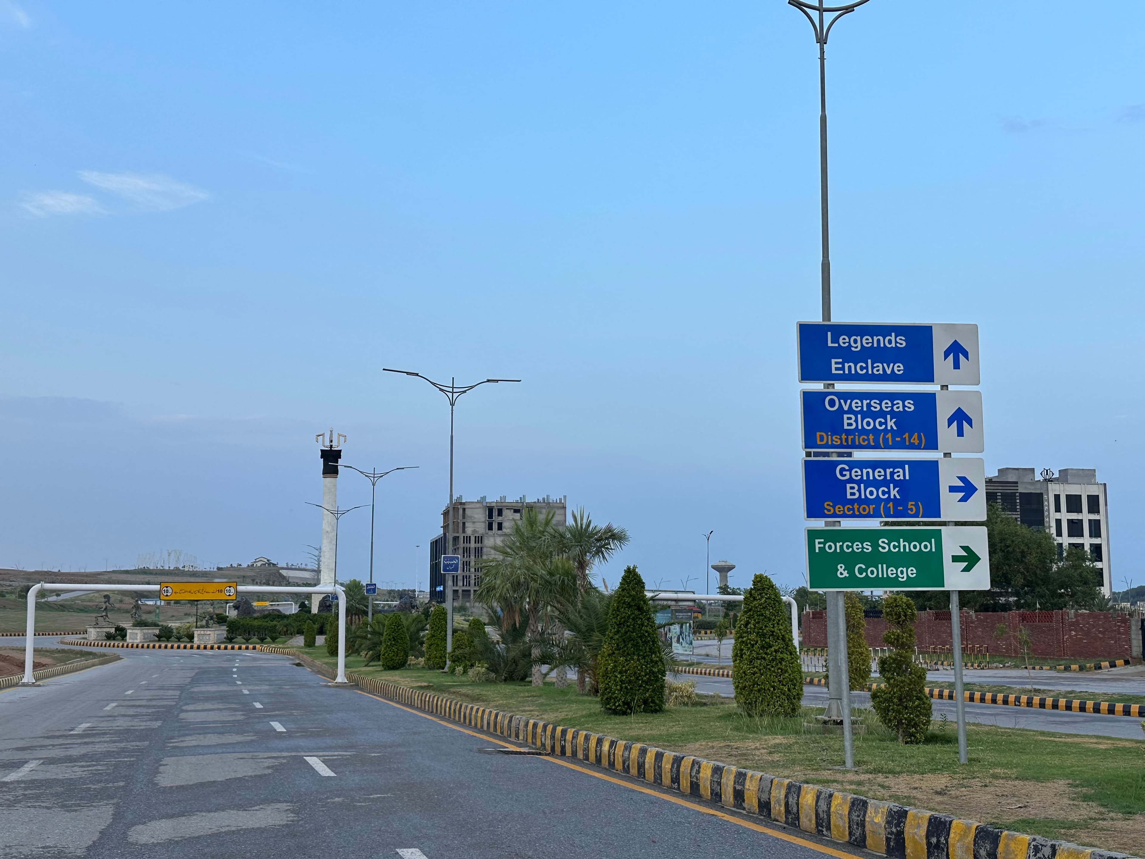 Corner Extra Land 606 sq yards Residential Plot Blue world city Corner Extra Land 606 sq yards Residential Plot Blue world city
